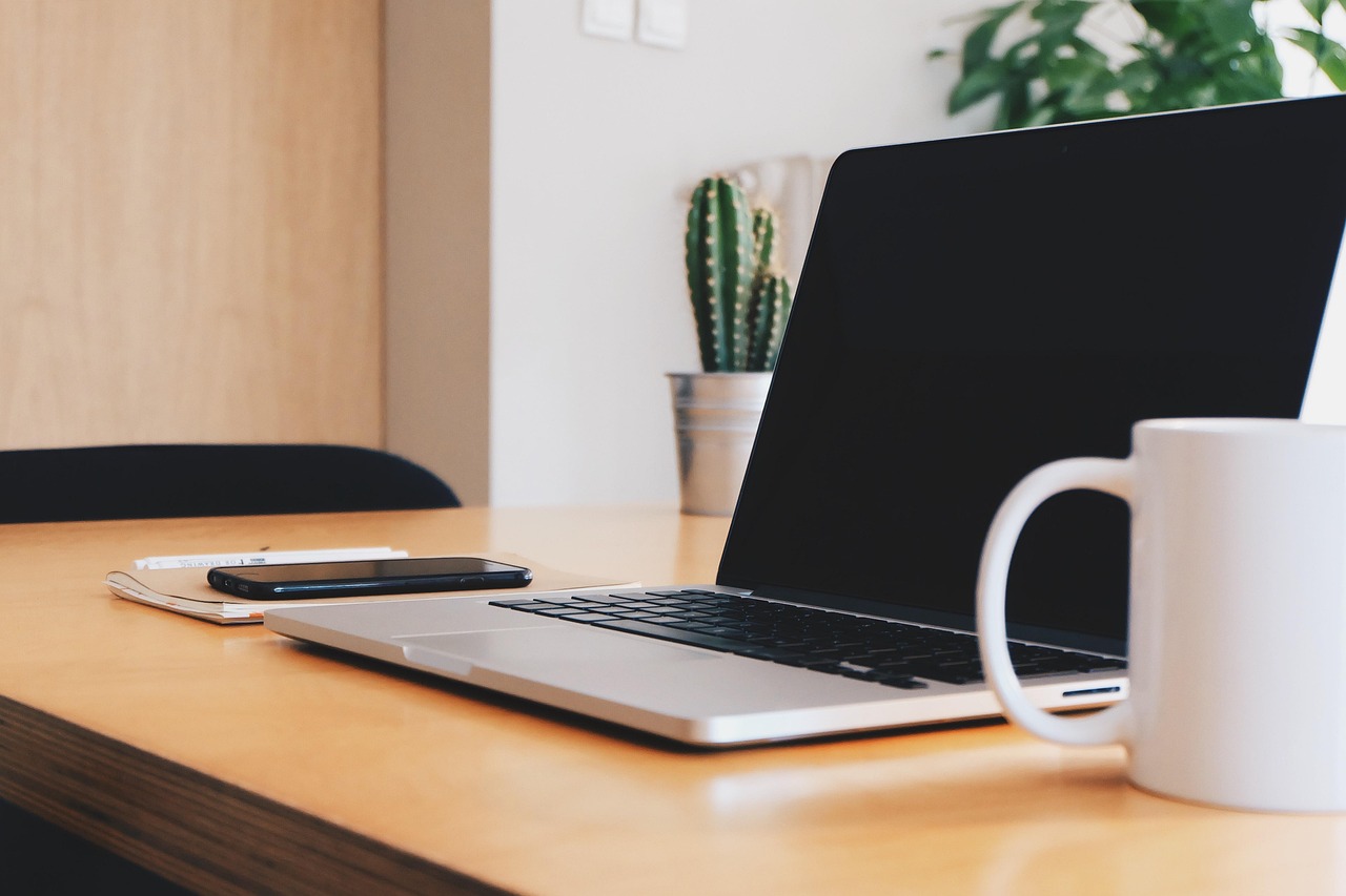 office, coffee cup, desk, business, working, mobile, phone, macbook, computer, laptop, technology, coffee, cup, mug, notepad