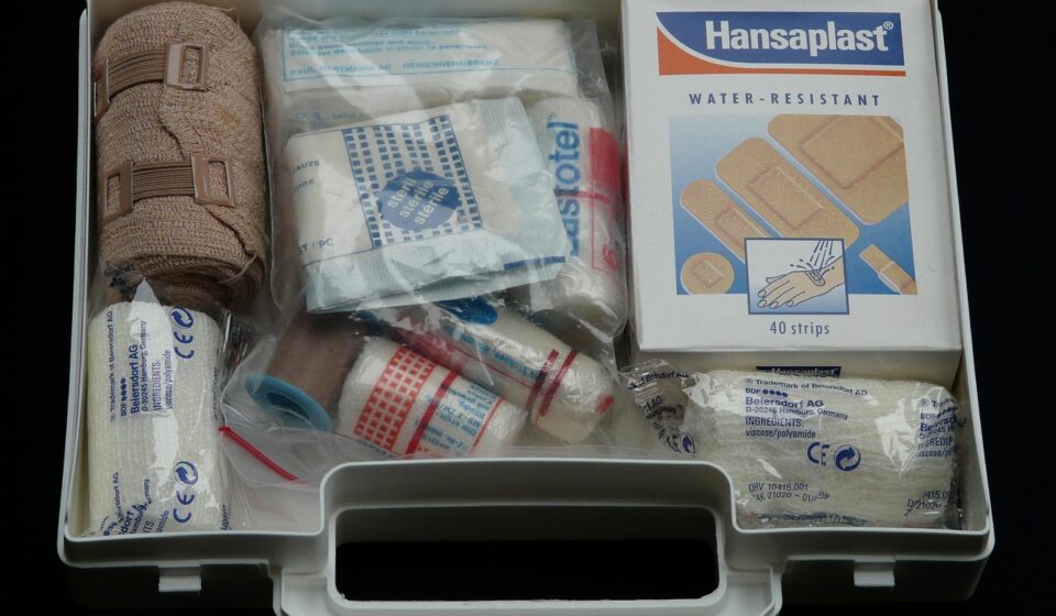 first aid kit, help, suitcase, white, emergency, pavement, first aid, red cross box, container, bandages, first aid bag, sanitary napkins, emergency doctor, ambulance kit, first aid, first aid, first aid, first aid, first aid