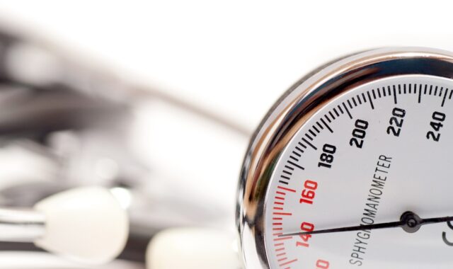 blood pressure, pressure gauge, medical, the test, gauge, equipment, medical tool, pulse, hypertension, isolated, isolated on white, white background, close up, close-up, macro, photo, white, horizontal, blood pressure, blood pressure, hypertension, hypertension, hypertension, hypertension, hypertension