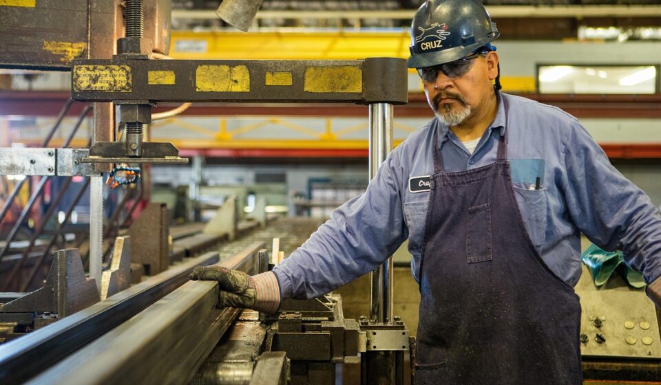 worker, metal, steel, manufacturing, industry, industrial, factory, labor, production, manufacturing, manufacturing, manufacturing, manufacturing, manufacturing, labor