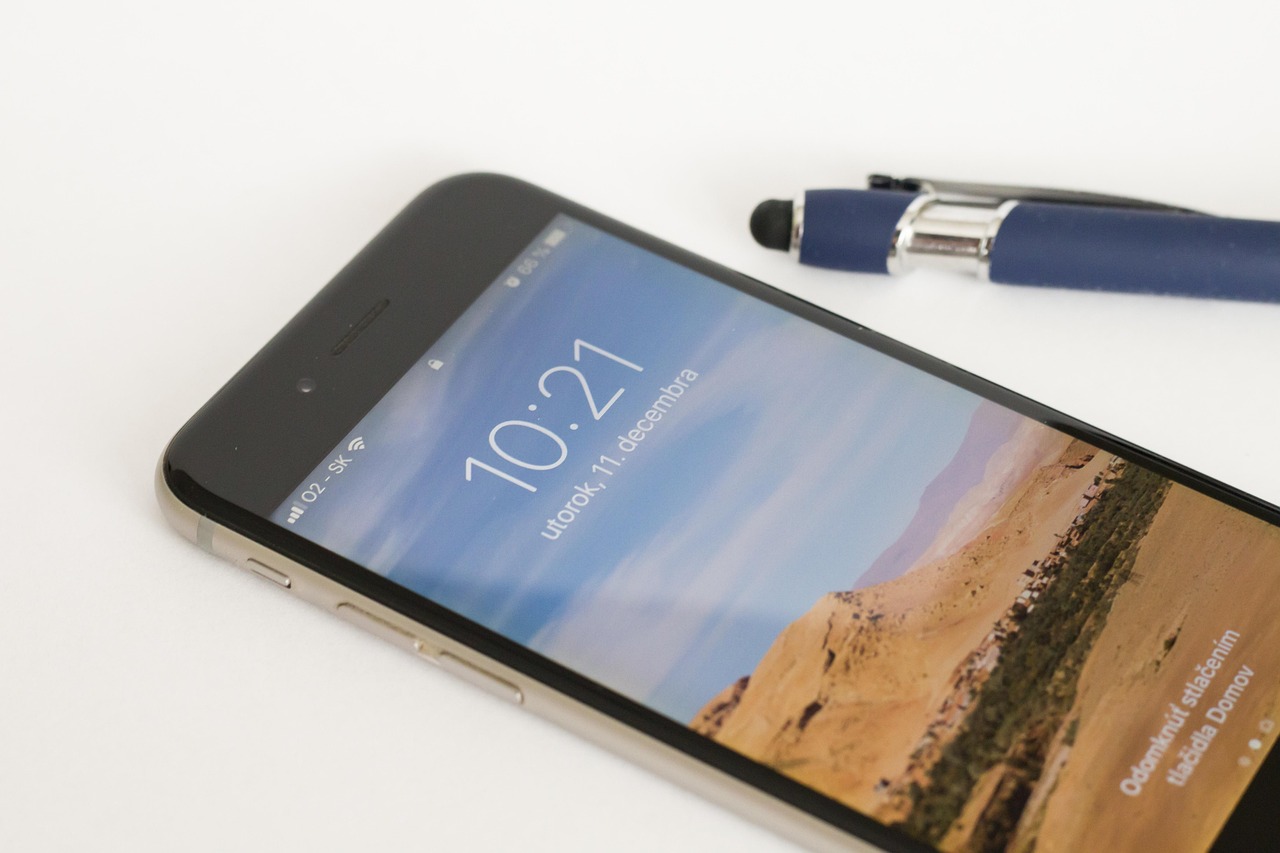 iphone, mobile, phone, communication, screen, ios, smartphone, o2, o2 slovakia