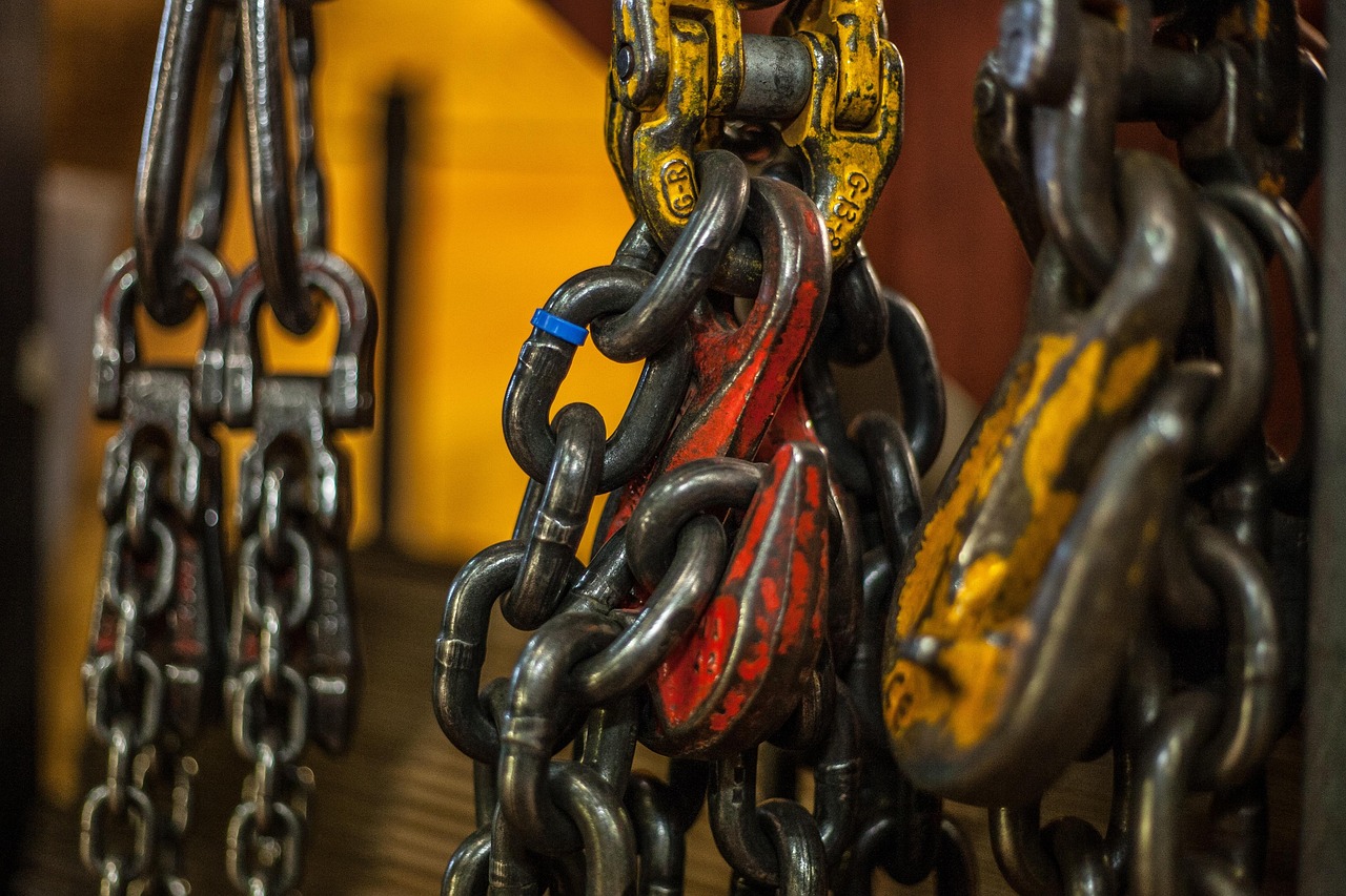 chain, hook, heavy, equipment, industrial, work, strong, industry, construction, lift, lifting, crane, machinery, pulley, hoist, machine, strength, steel, iron, metal, tool, engineering, brown work, brown construction, brown tools, brown metal, brown industry, hoist, hoist, hoist, hoist, hoist